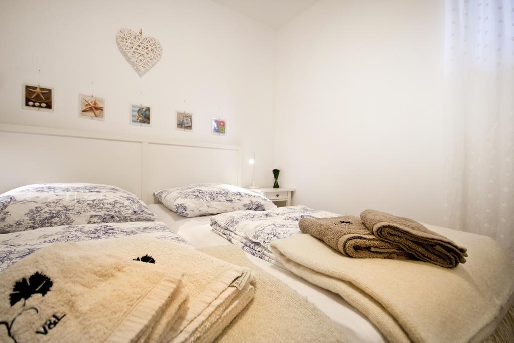 Adela Apartments Dramalj Ngoại thất bức ảnh
